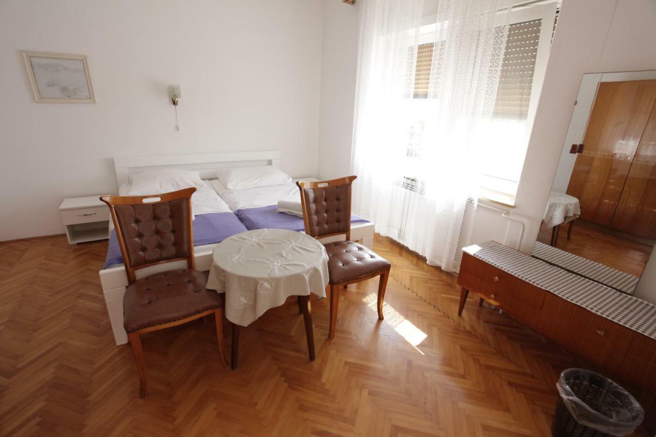 Guest House Balazevic Novi Vinodolski Ngoại thất bức ảnh